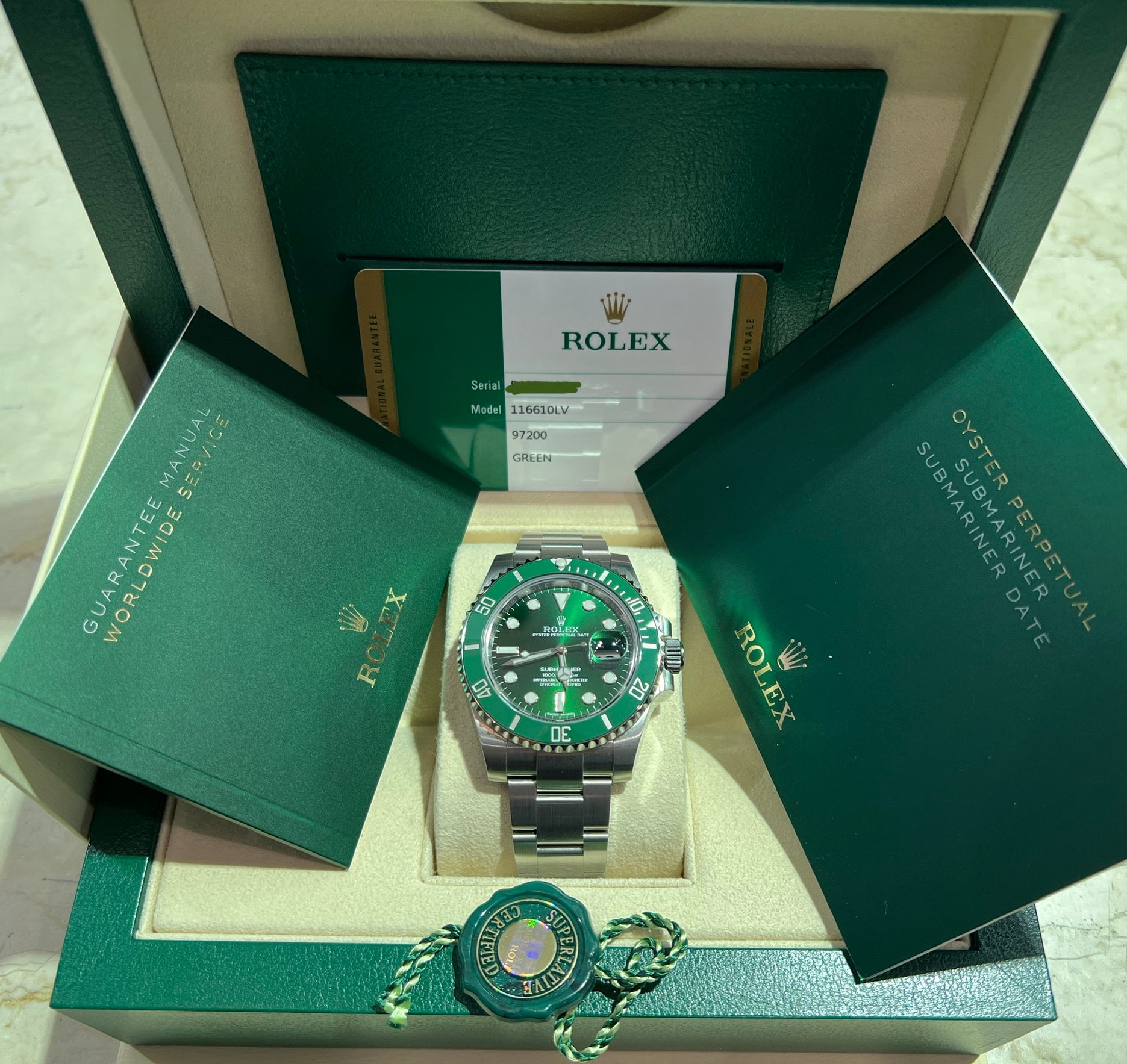 Watch Rolex Submariner Date  Oyster Perpetual 116610 LV / 97200 Steel -  Green Cerachrom Bezel