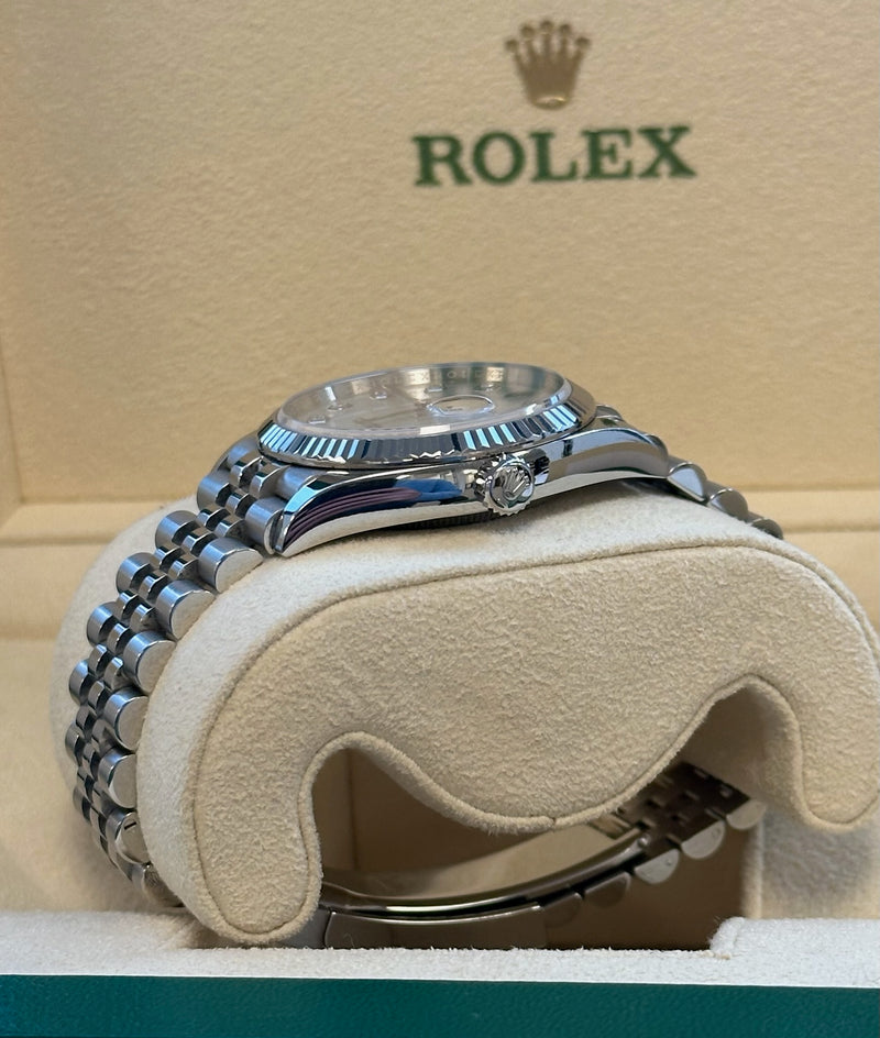 Rolex - Pre-owned Datejust 36mm Mother of Pearl (MOP) Diamond Dial Jubilee Bracelet 126234