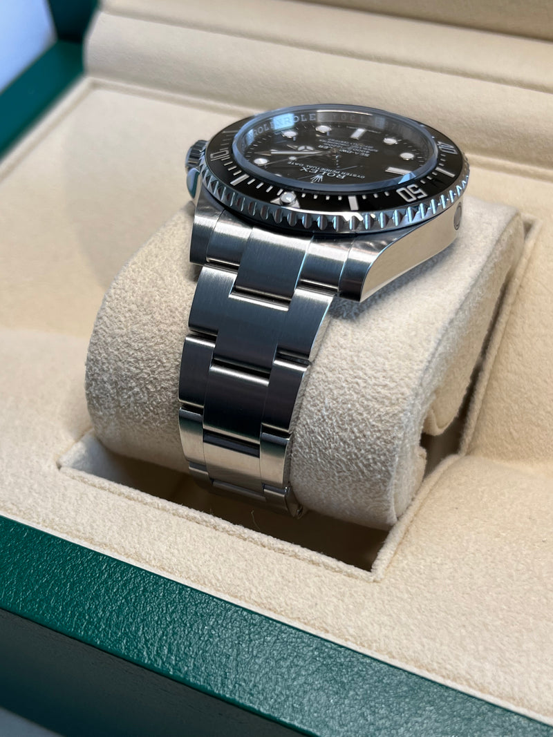 Rolex - Pre-owned Sea-Dweller 4000 "SD4K" 116600