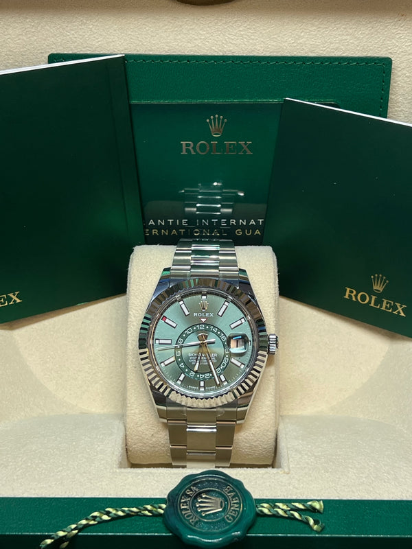 Rolex - Unworn Sky-Dweller Oyster Green Dial 336934