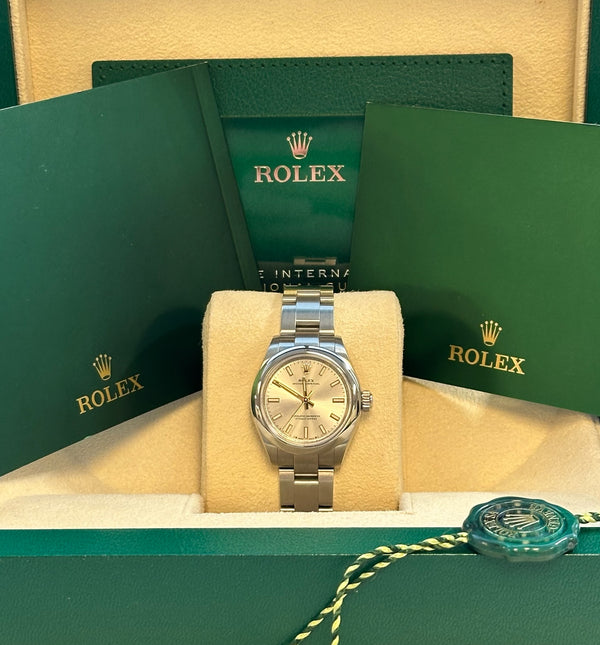 Rolex - Pre-owned Oyster Perpetual 28mm Silver Dial 276200