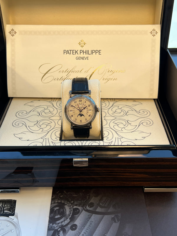 Patek Philippe - Pre-owned Grand Complications Perpetual Calendar Rare Handcrafts 5160/500G-001