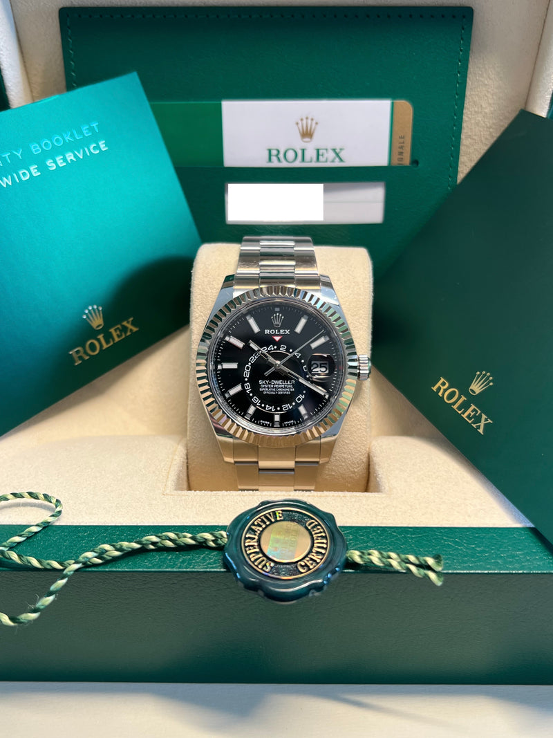 Rolex - Pre-owned Sky-Dweller Black Dial 326934