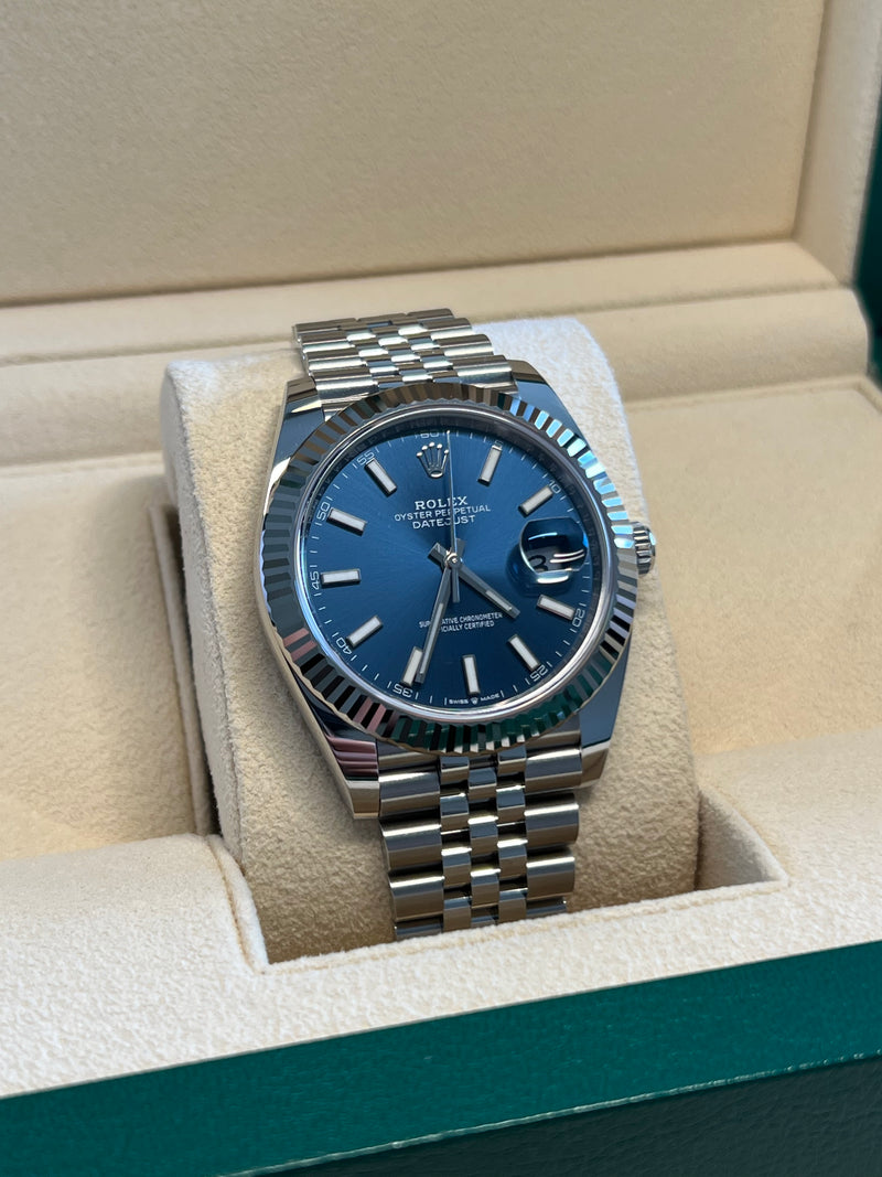 Rolex datejust blue shop dial jubilee bracelet